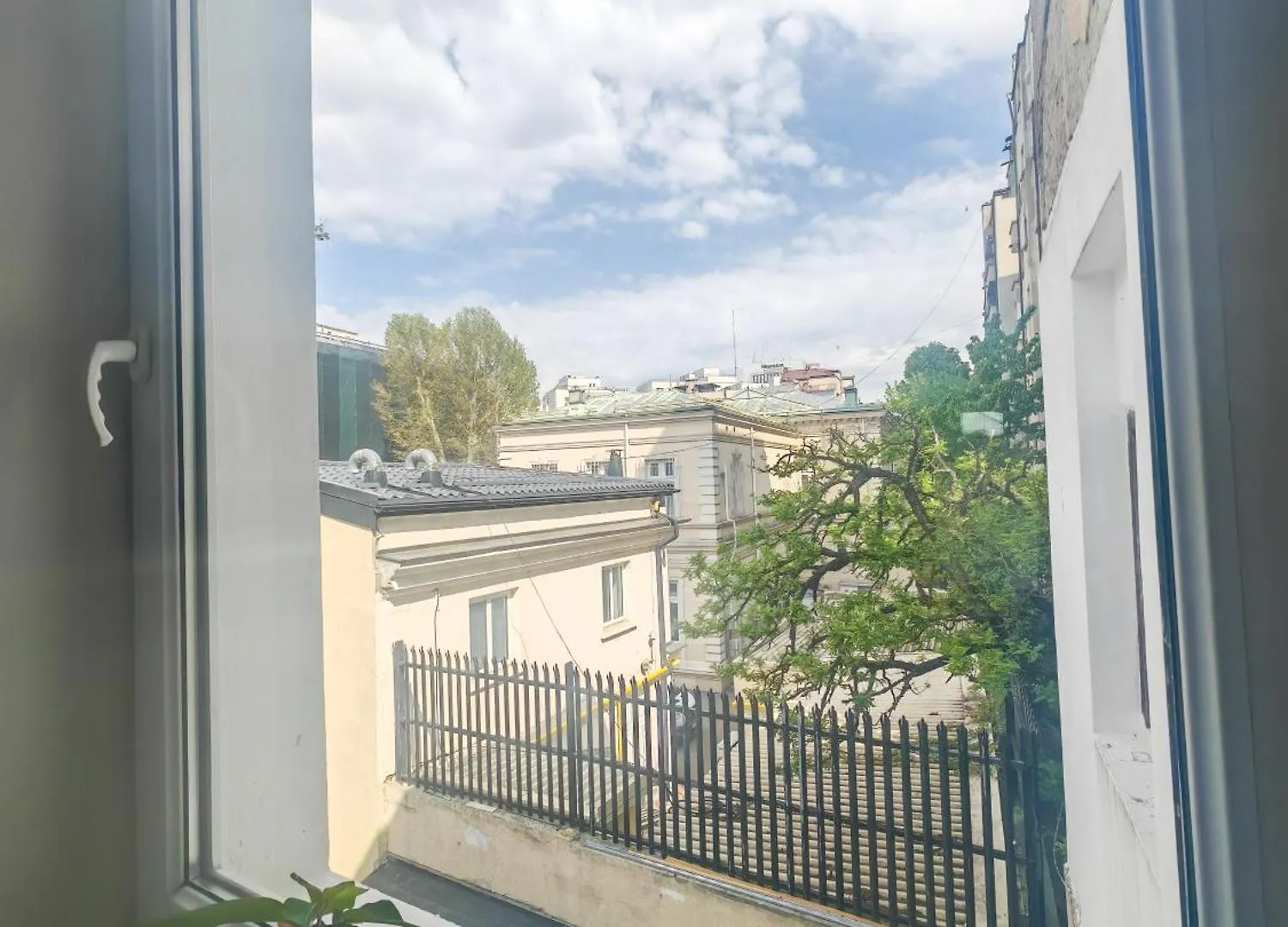 Little Bucharest Uk Embassy Appartement Roemenië