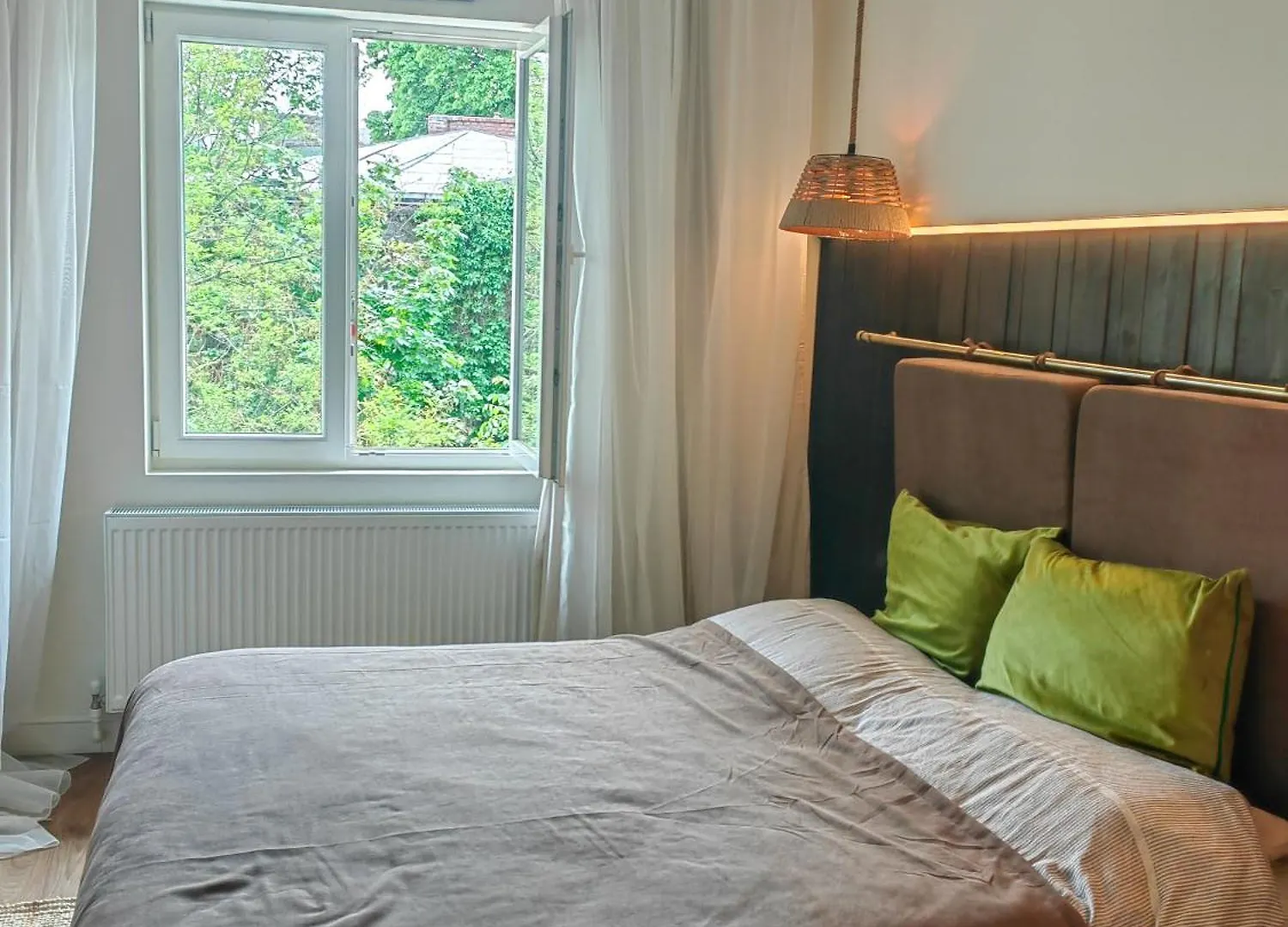 Little Bucharest Uk Embassy Appartement
