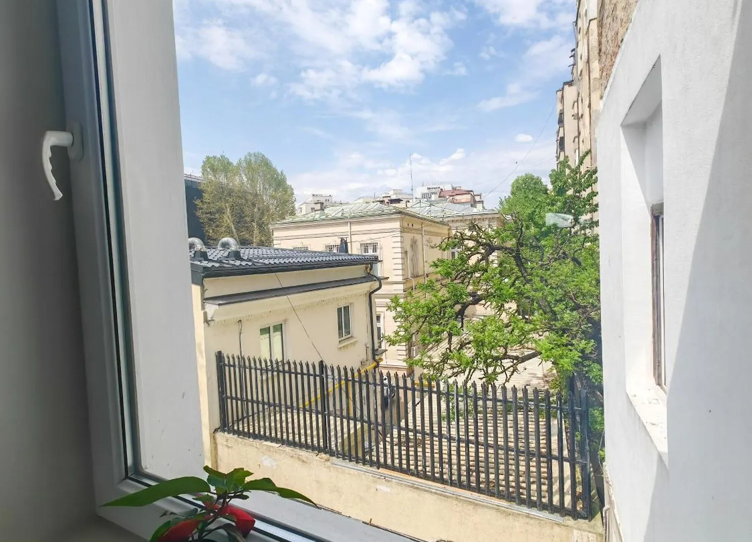 Little Bucharest Uk Embassy Daire
